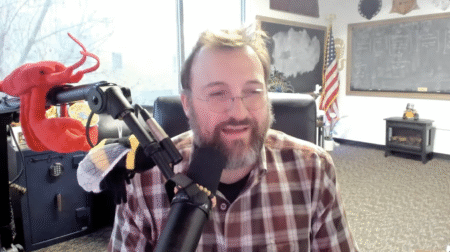 チャールズ・ホスキンソン氏動画：🎖️ アメリカ海兵隊創設250周年に寄せて